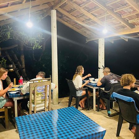 Sky Mountain Cafe With Seaview Bed & Breakfast Weligama Luaran gambar